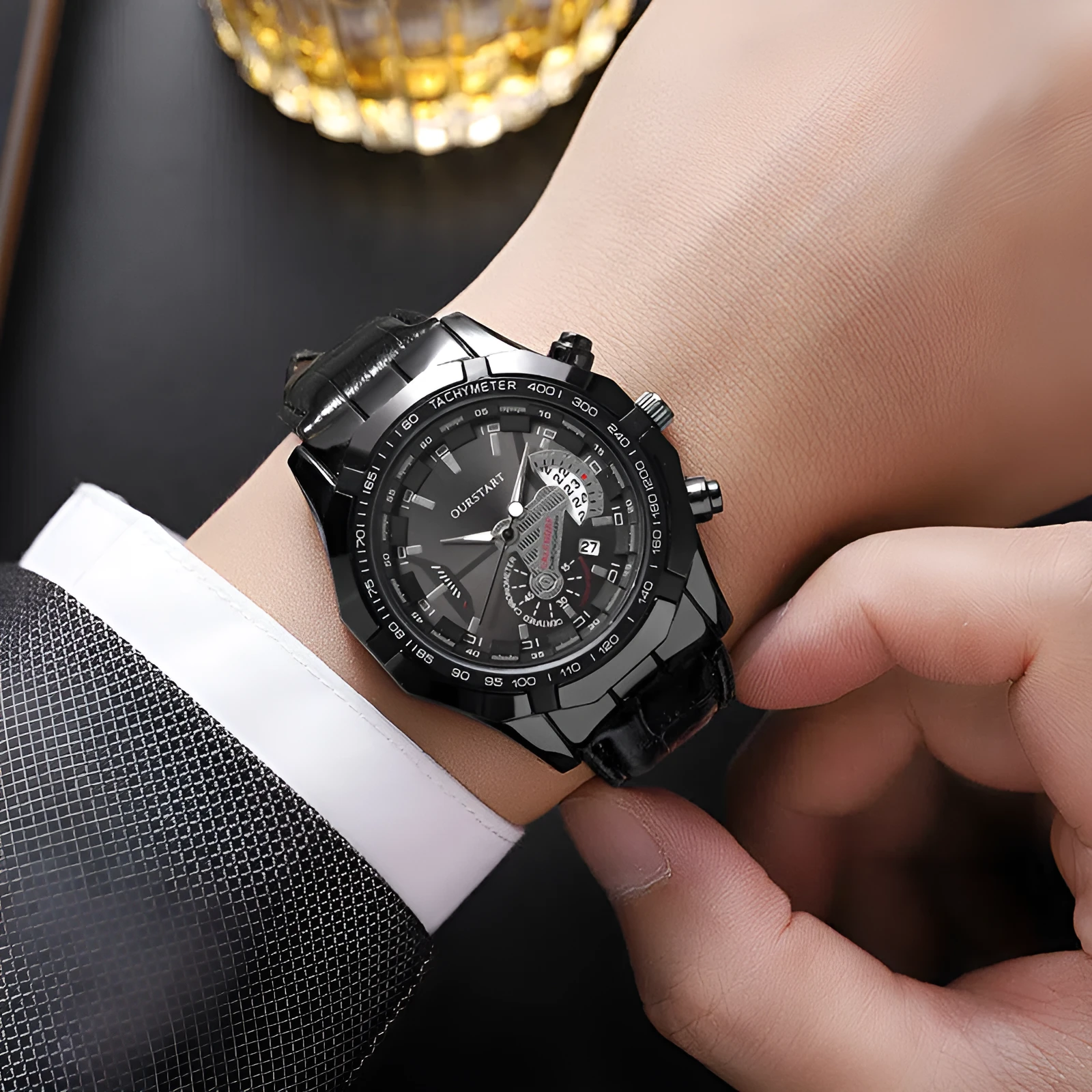 Non-mechanical calendar business watch with silver case and black surface, 45mm dial, imitation leather strap
