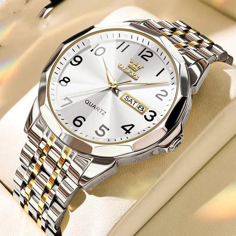Men's digital calendar quartz watch with round dial, luminous hands, and stainless steel bottom