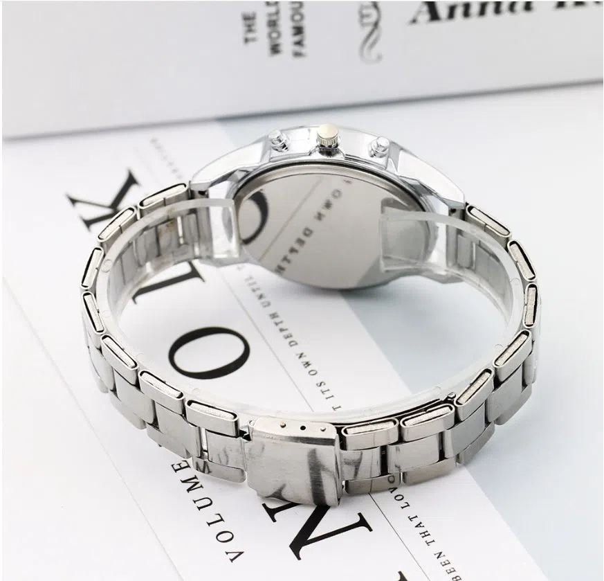 Blu-ray Gift Steel Band Watch with black dial, alloy strap, and folding buckle on a white background