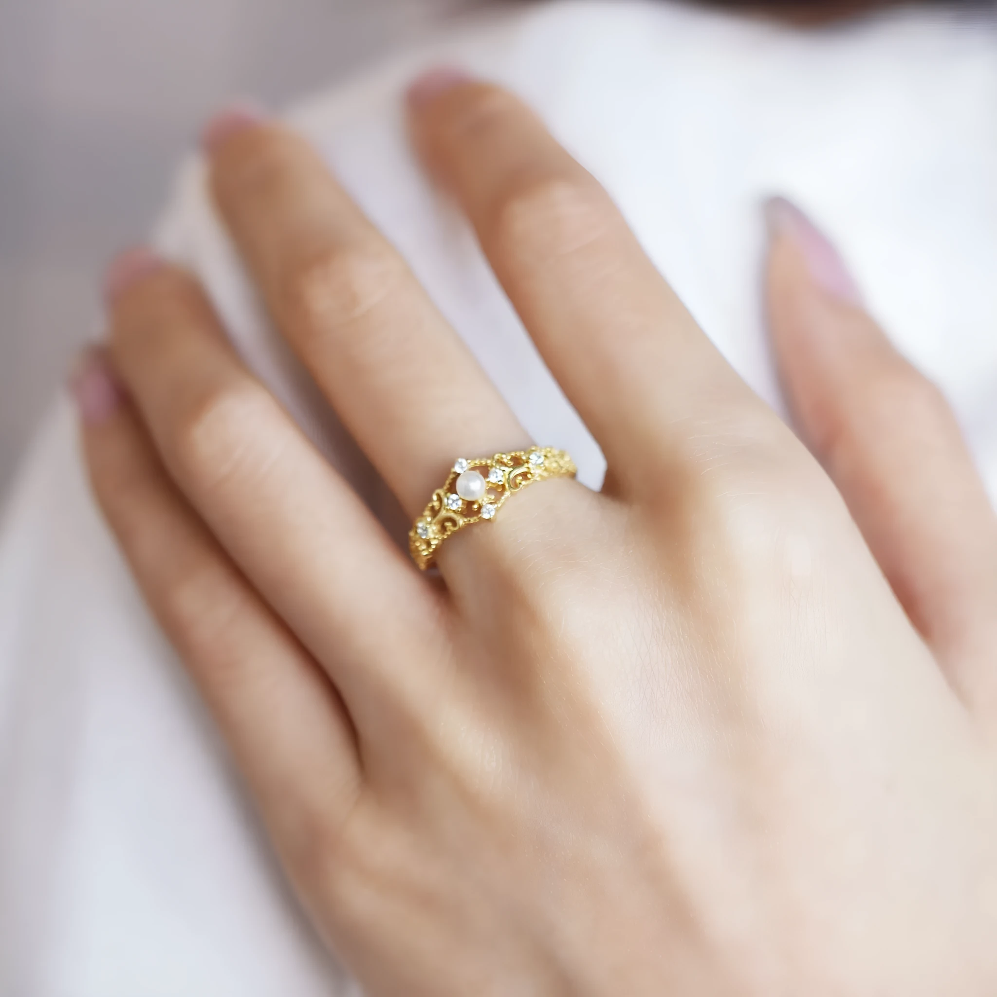 Women's gold-plated antique hollow geometric ring with adjustable opening in colour JZ-36 on a silver base
