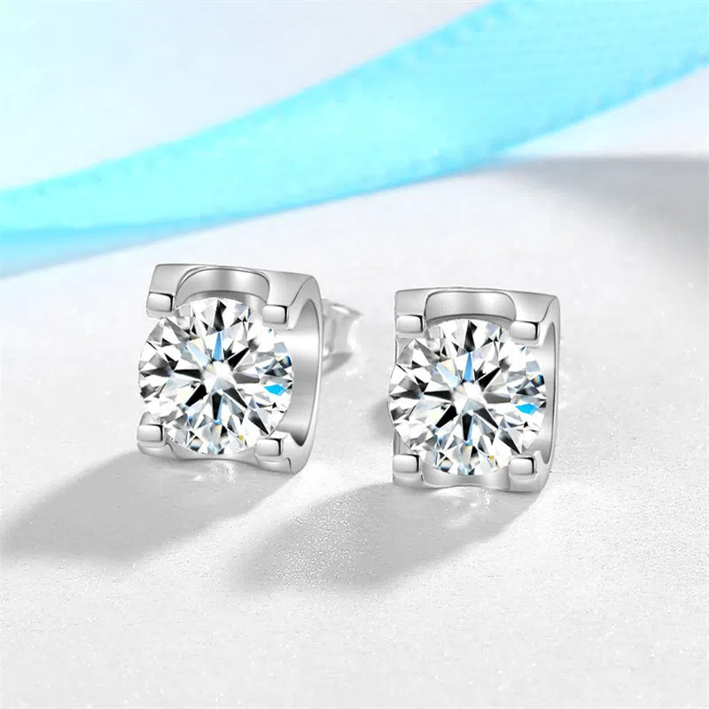Bullhead artificial diamond women's stud earrings in platinum colour with geometric water-flow design
