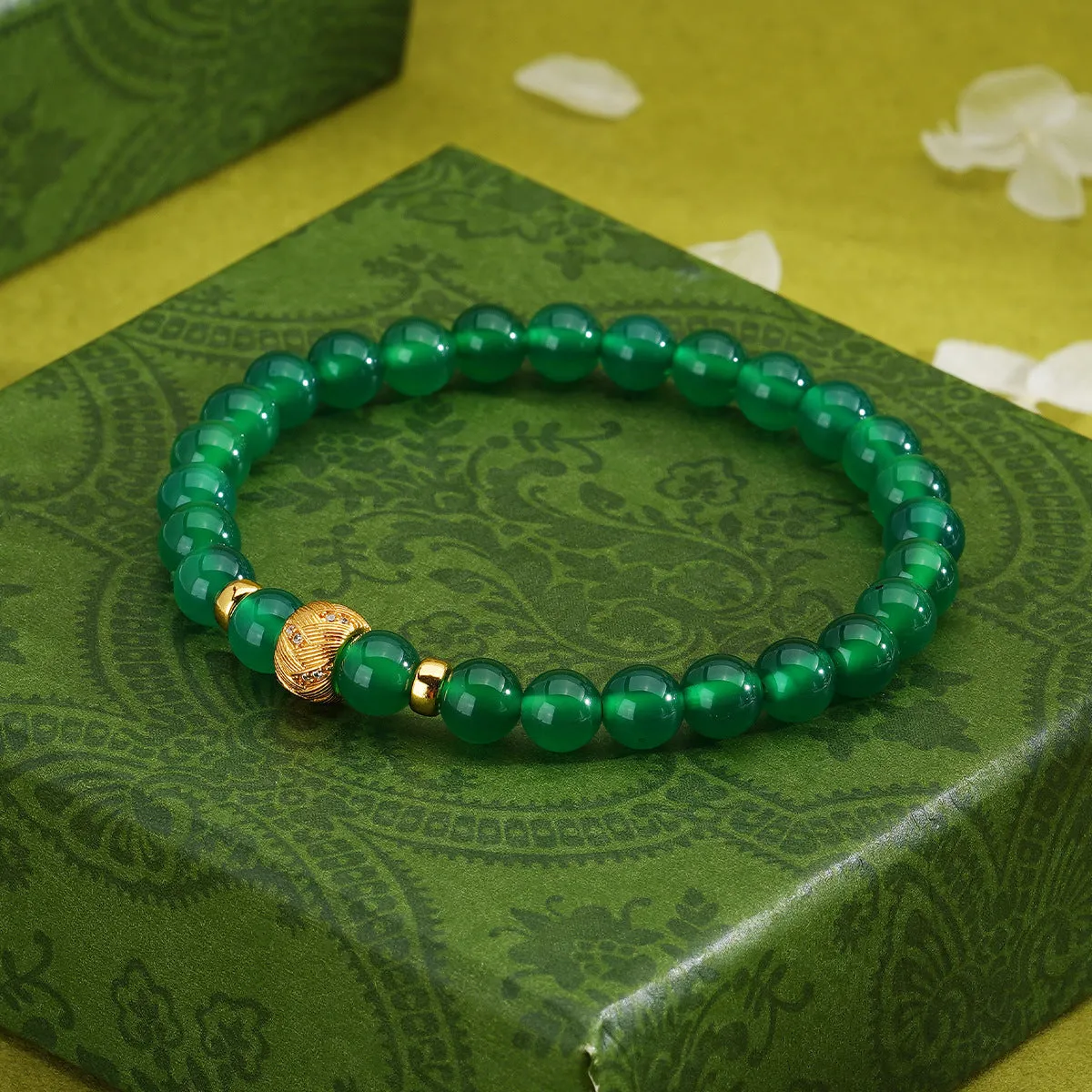 Green agate and S925 sterling silver bracelet with 6mm beads and yellow gold electroplated finish.