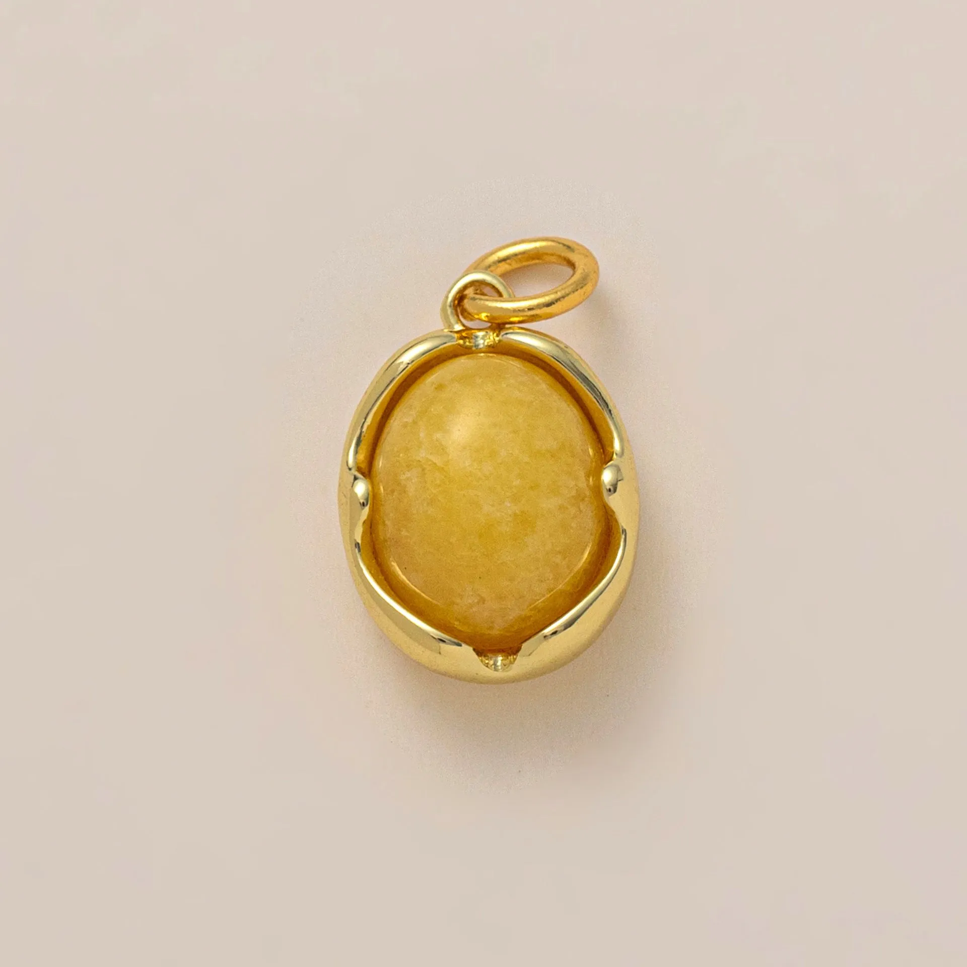 Geometric natural stone crystal pendant on an O-shaped chain necklace