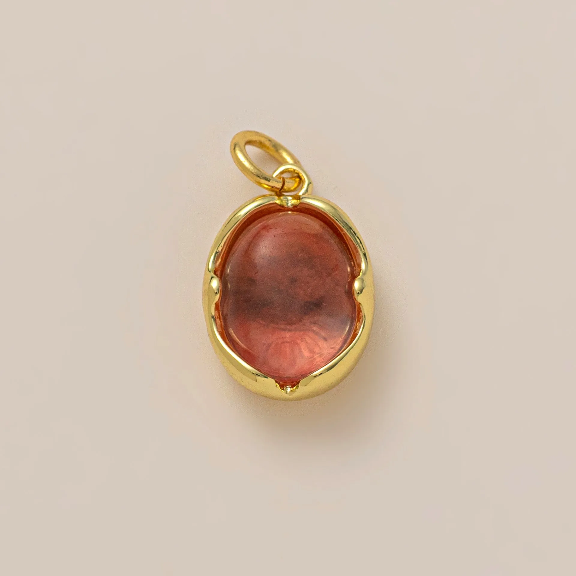 Geometric natural stone crystal pendant on an O-shaped chain necklace