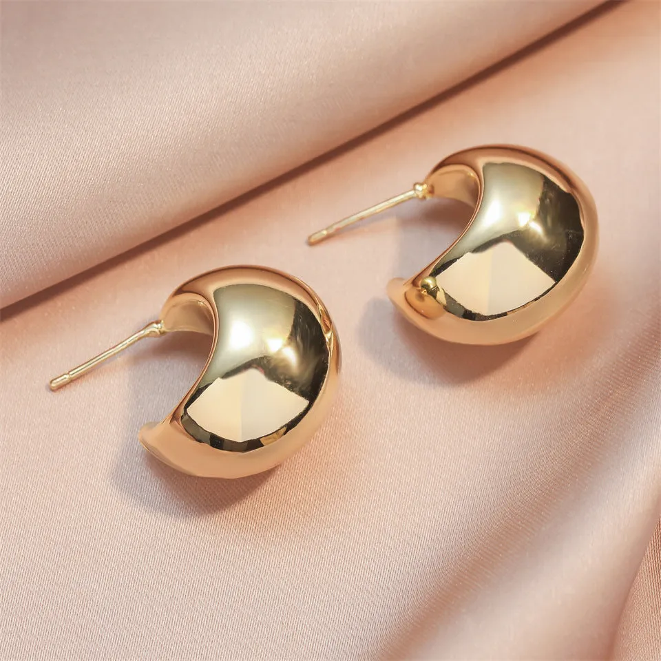 Women's retro C-shaped earrings with inlaid zirconium stones in gold colour