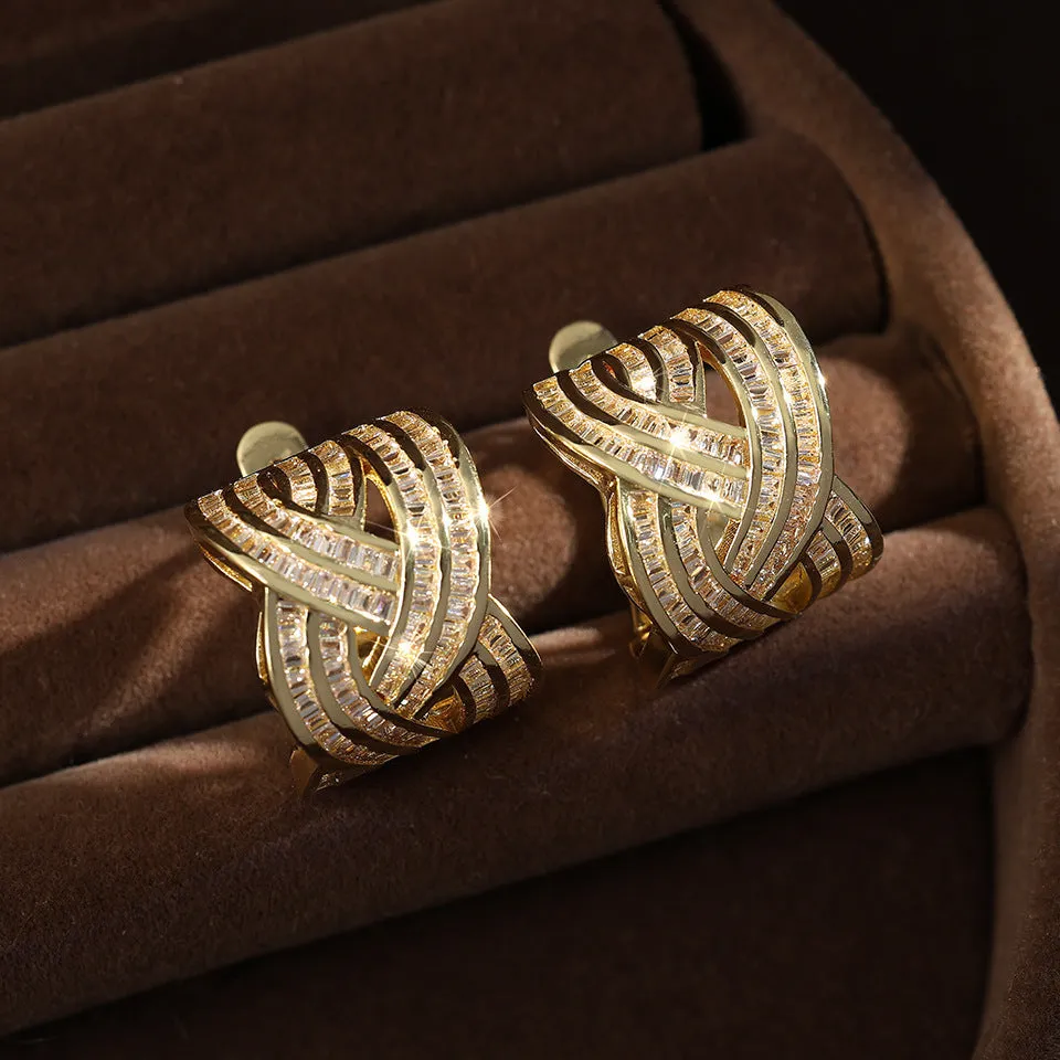 Women's retro C-shaped earrings with inlaid zirconium stones in gold colour