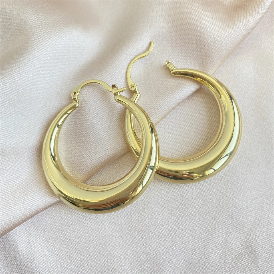 Women's retro C-shaped earrings with inlaid zirconium stones in gold colour