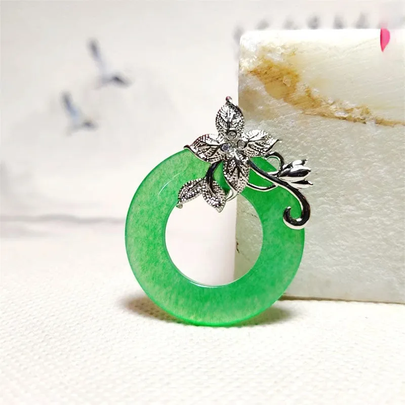 Quartz rock jade pendant necklace with emerald inlay on gold chain