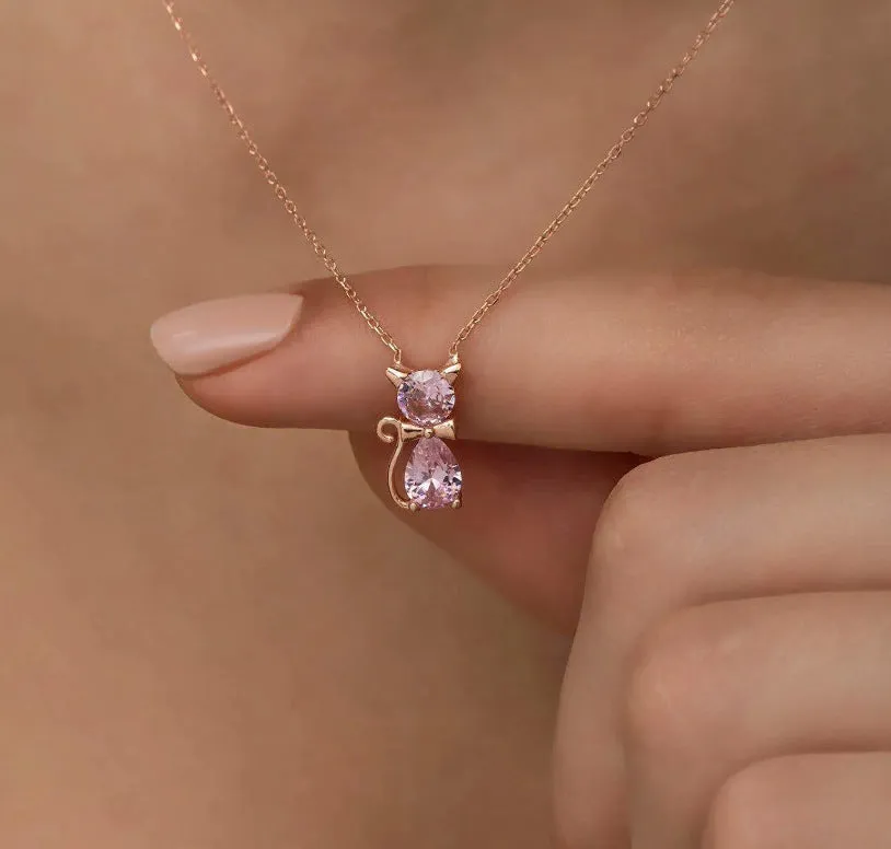 Adorable pet kitty gem pendant clavicle chain with inlaid zircon and water wave chain in sweet animal style