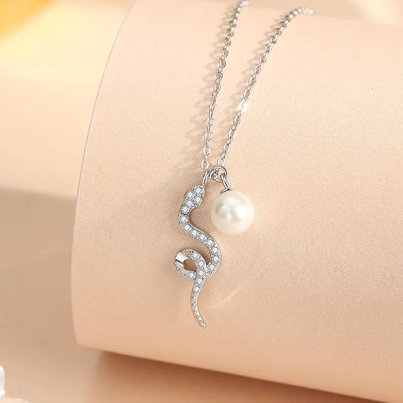 Rose gold Chinese animal necklace with 925 silver pendant on O-ring chain