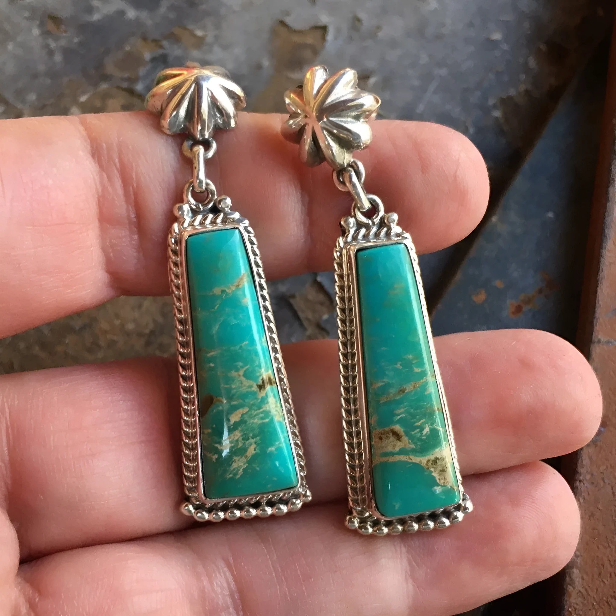 Bohemian retro creative earrings for women in green, alloy with electroplated finish, drop style