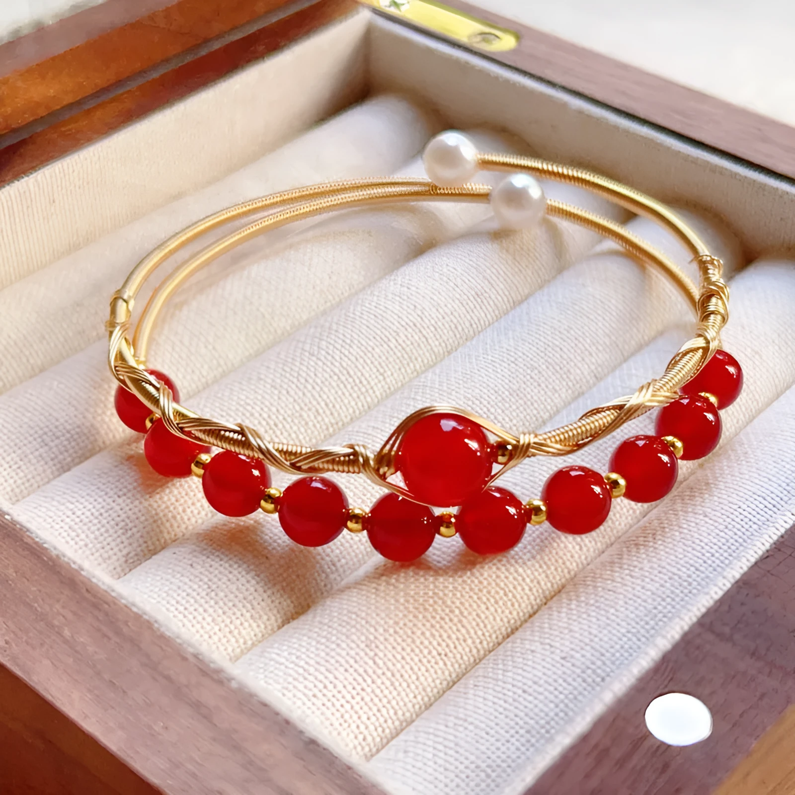 Tiger eye lime moonstone pearl strawberry crystal jade bracelet with red agate double ring Korean style
