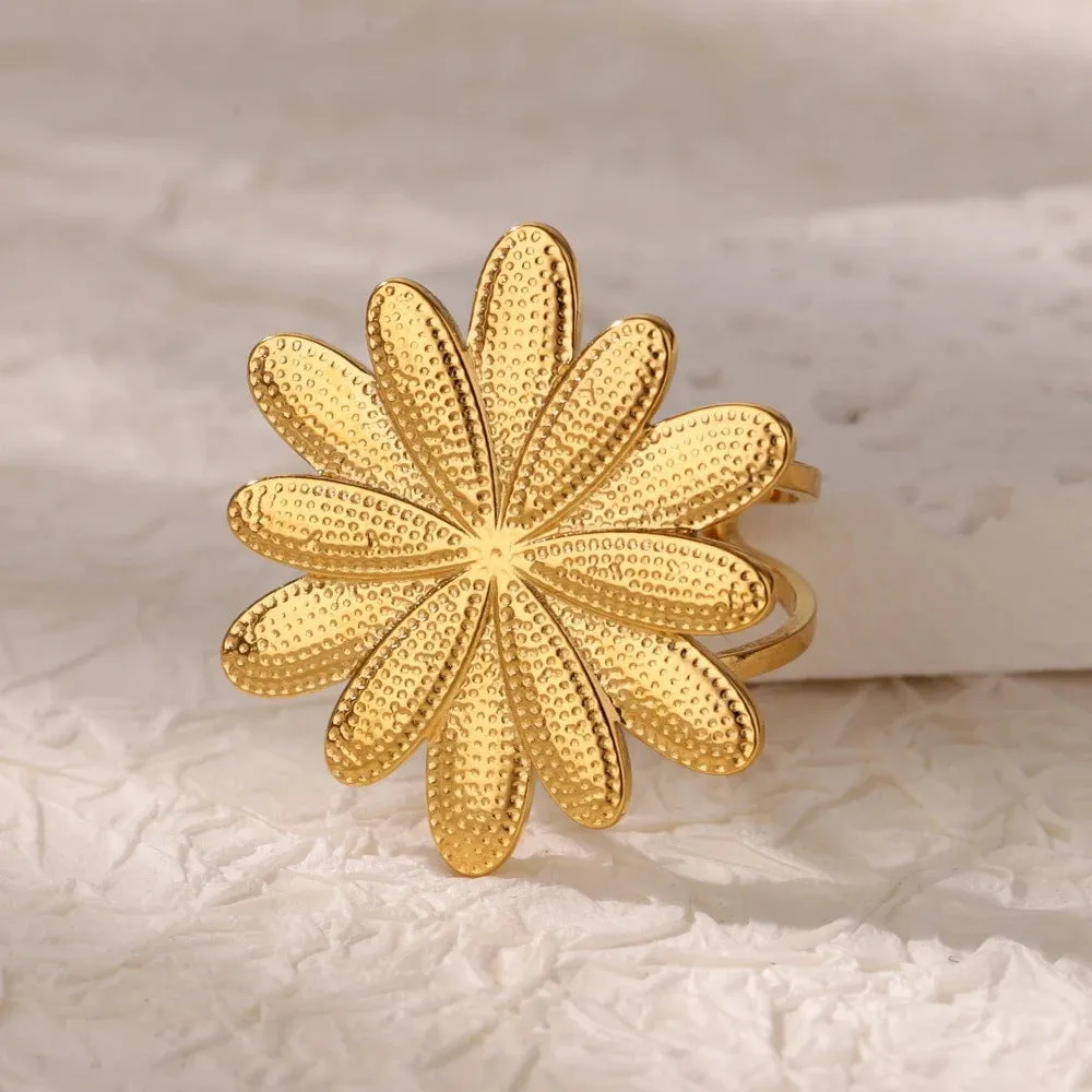 Stainless steel open mouth hollow flower ring for women in gold finish