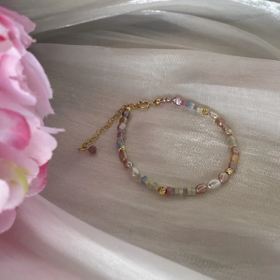Women's natural pearl and silver bracelet and necklace set with U-shaped design and irregular format