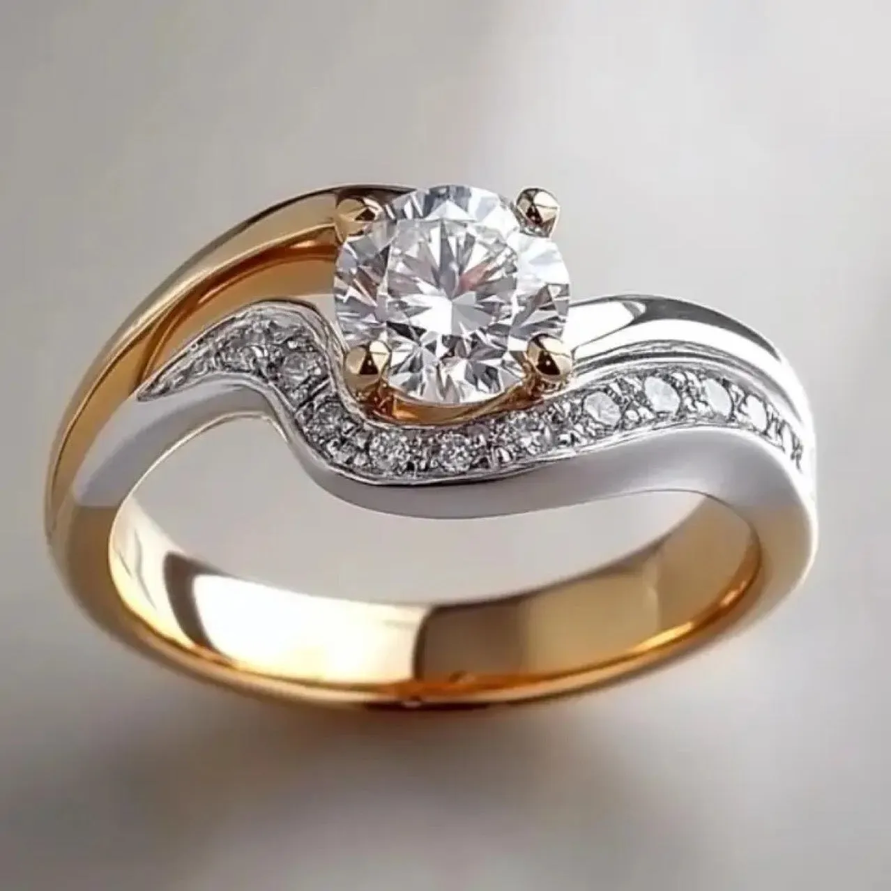 Moissanite Ring for Women Simple All-match Fashion Style Electroplated Brass Unisex Sizes No 6 to No 10 18K Gold Colour Separation OL Ring