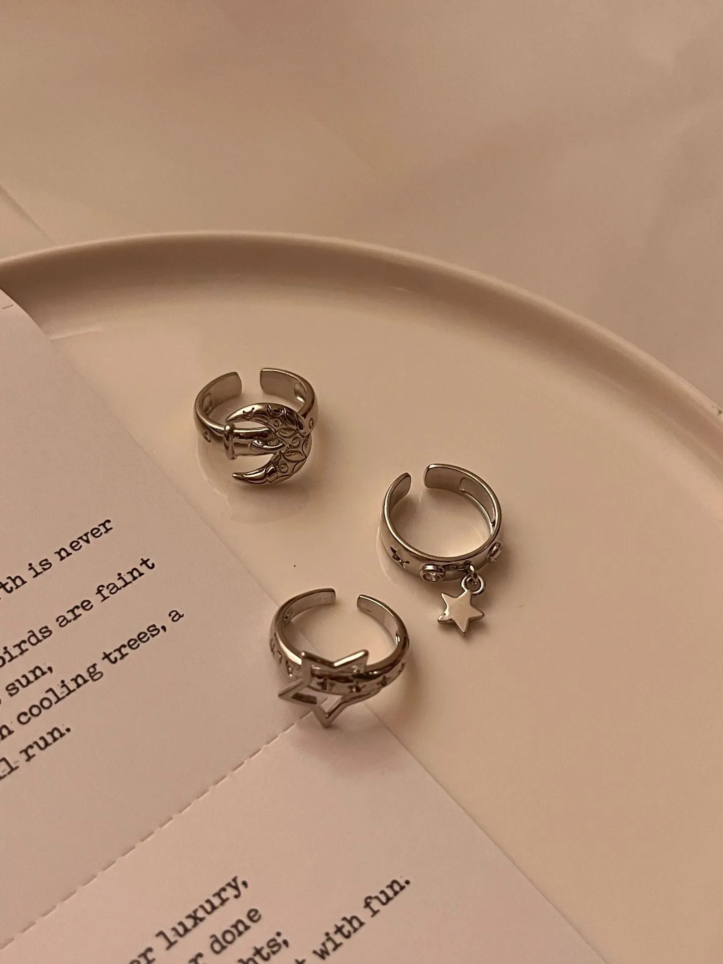 Retro five-pointed star moon alloy ring with electroplated finish for women
