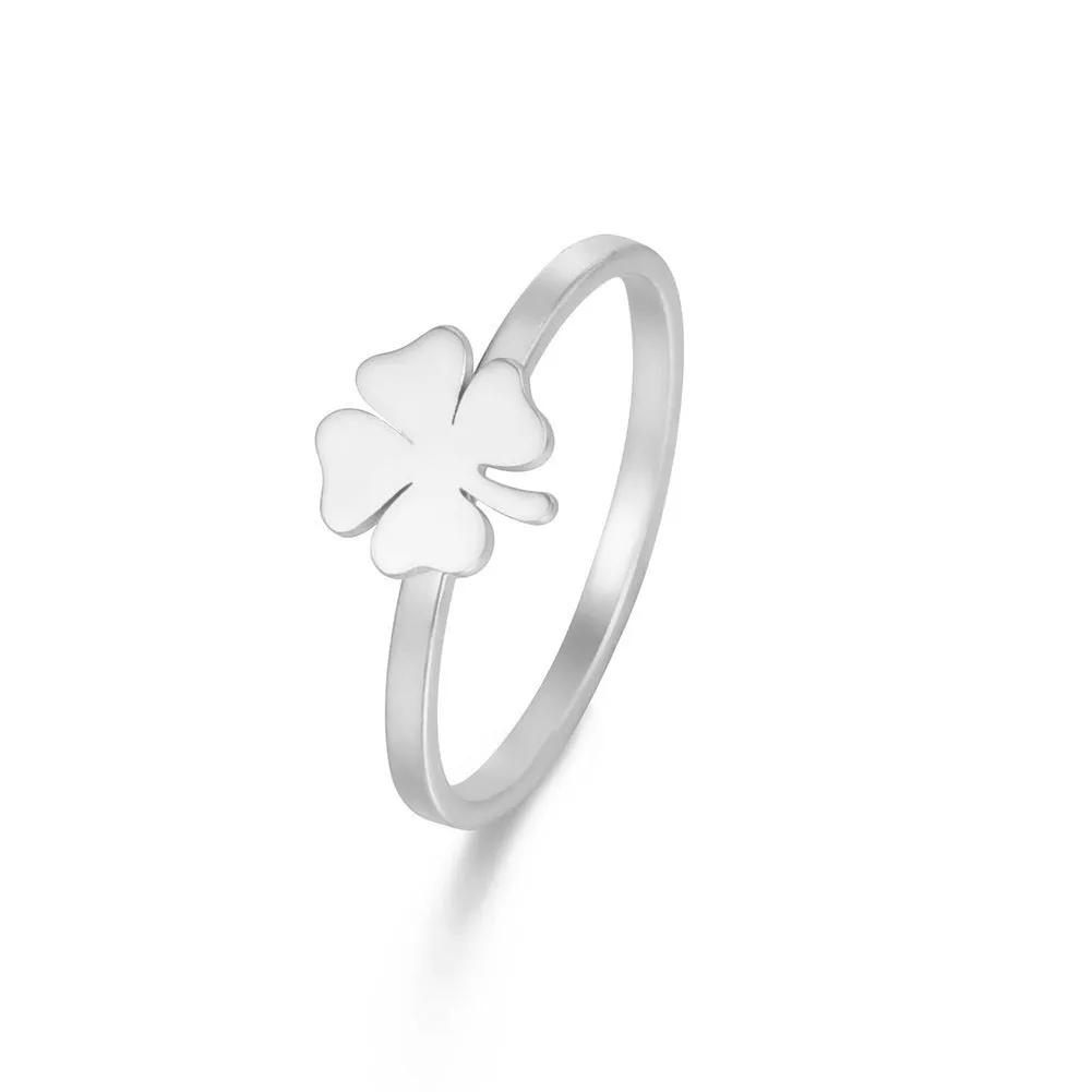 Women's stainless steel four-leaf clover ring in steel colour, flower shape with electroplating finish