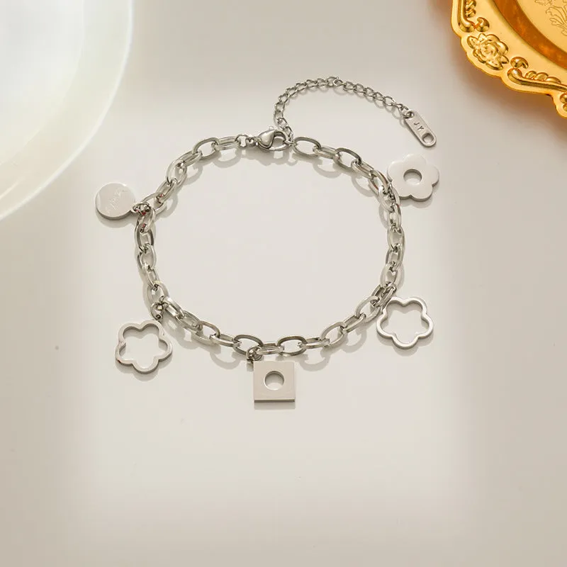 Titanium steel flower pendant bracelet for women, electroplated gold finish, diamond-shaped charm