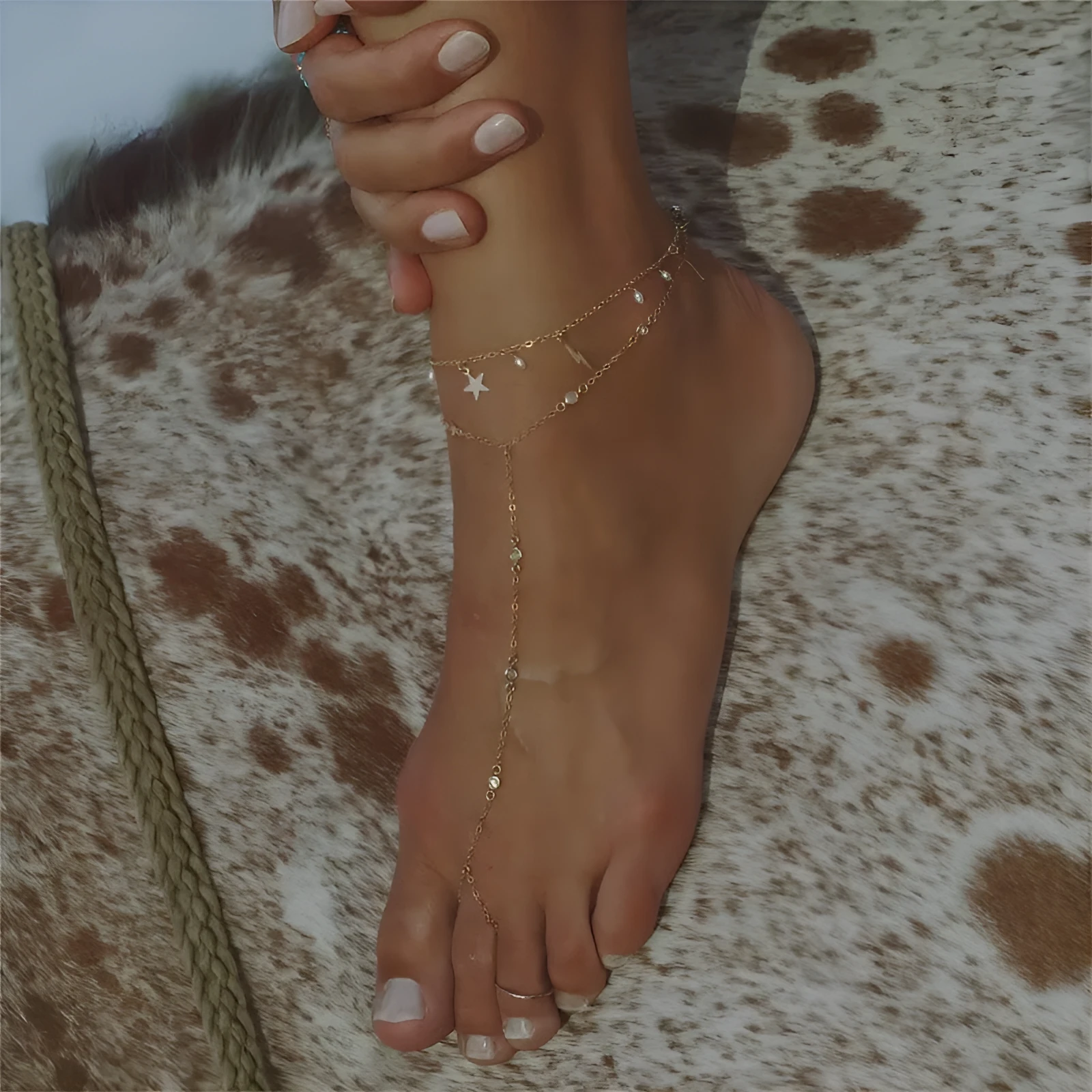 Women's titanium steel anklet with 18K gold plating, star-shaped artificial gemstone inlay, exotic style foot chain