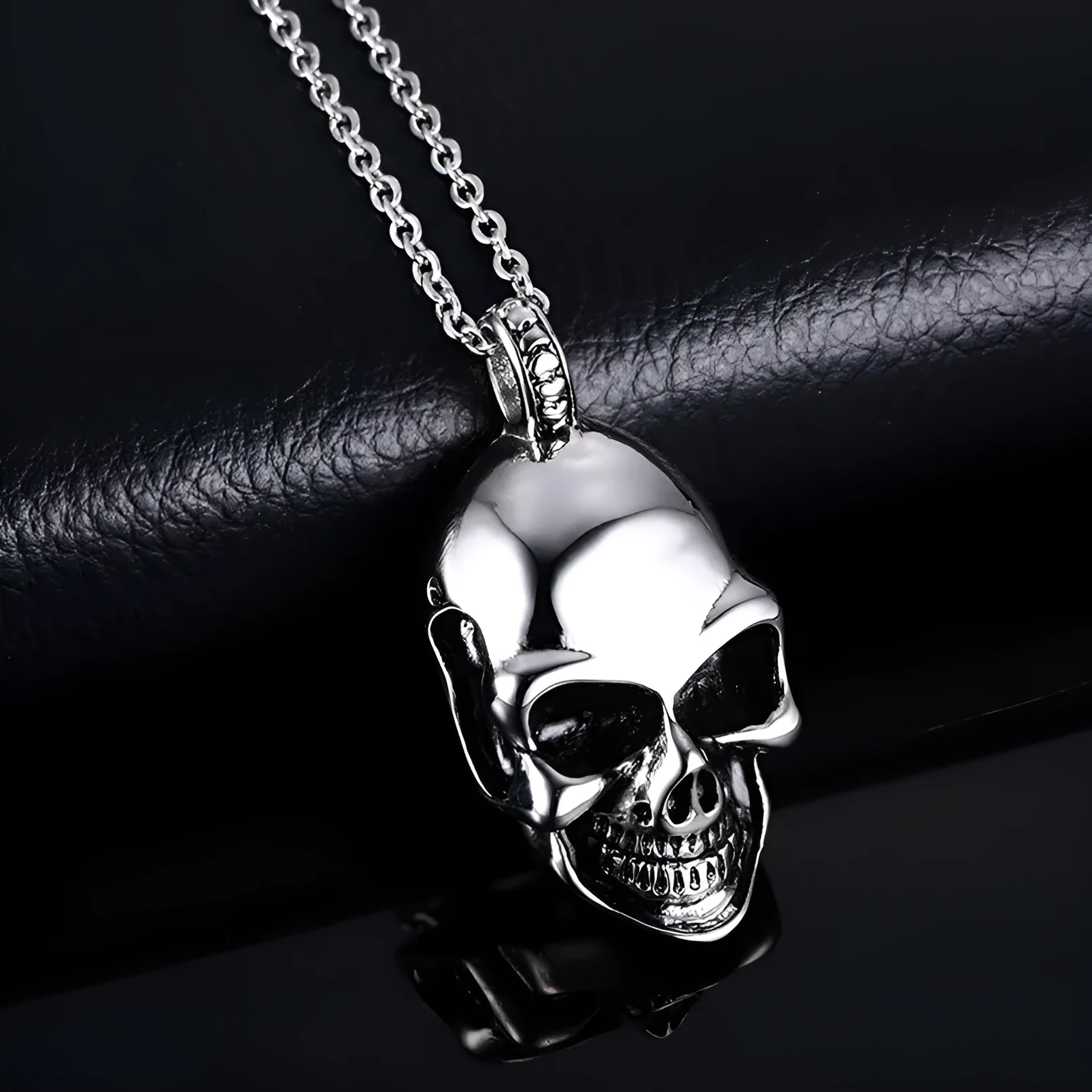 Unisex electroplated alloy skull pendant necklace with chain and leather rope options