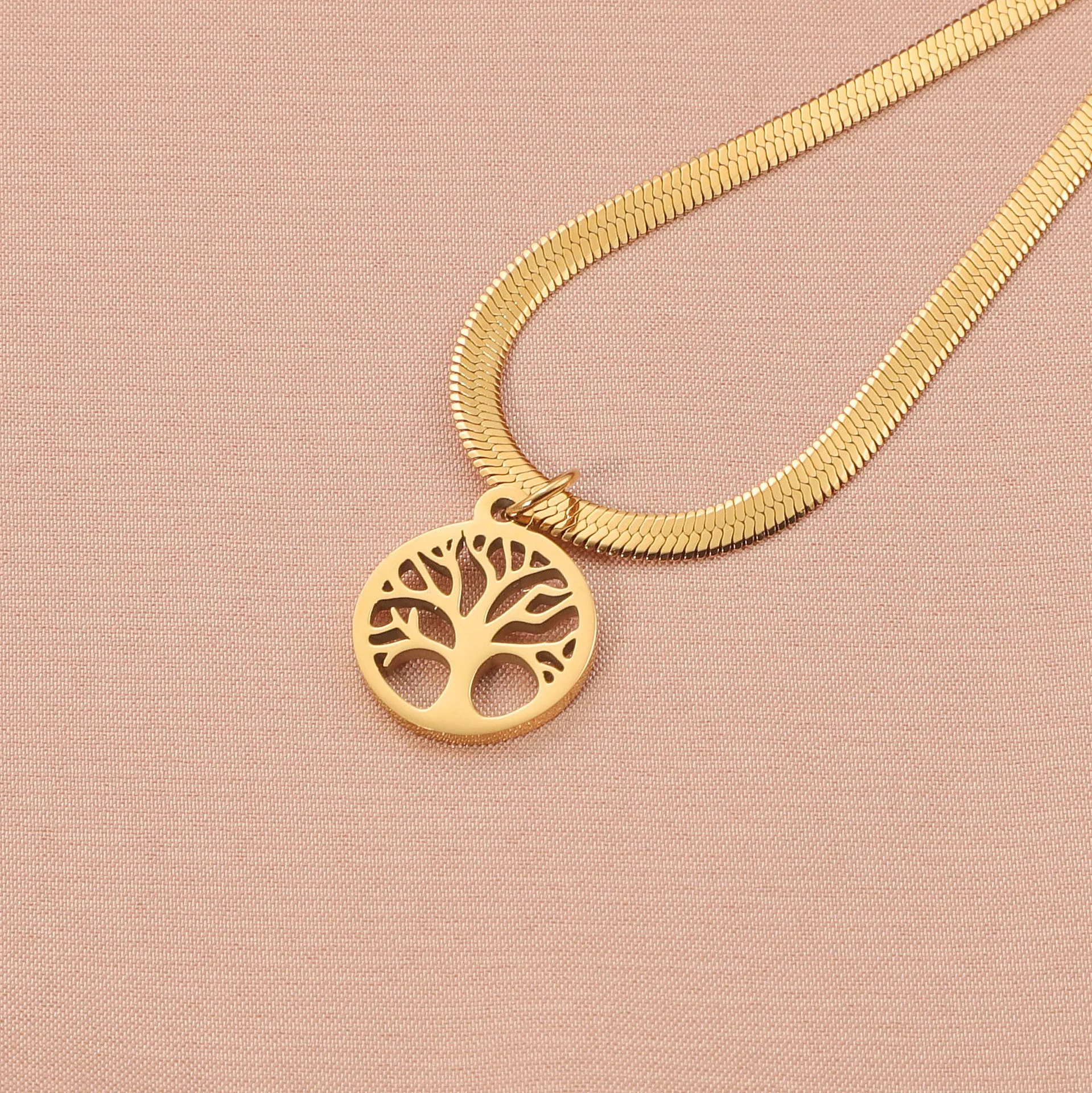 Stainless steel lucky tree necklace with adjustable length and tree pendant on snake bone chain