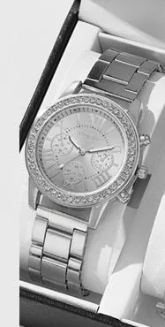 Women's three-eye quartz diamond-embedded watch with rose gold alloy strap