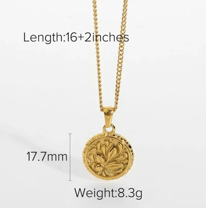 Gold plated Devil's Crystal necklace on alloy chain with electroplating finish, adjustable from 21-50cm