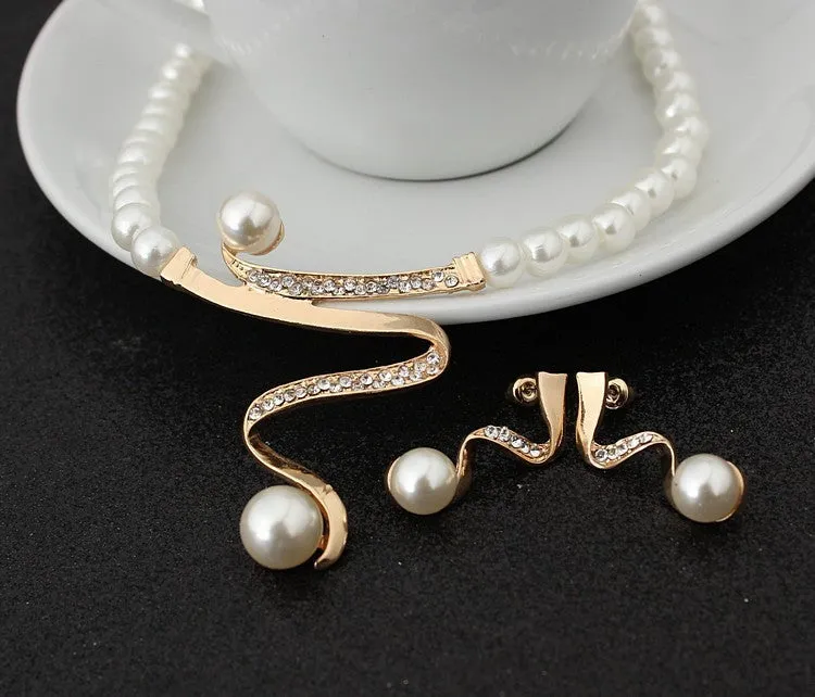 European fashion crystal pearl necklace earrings set for bride wedding wholesale CMT058
