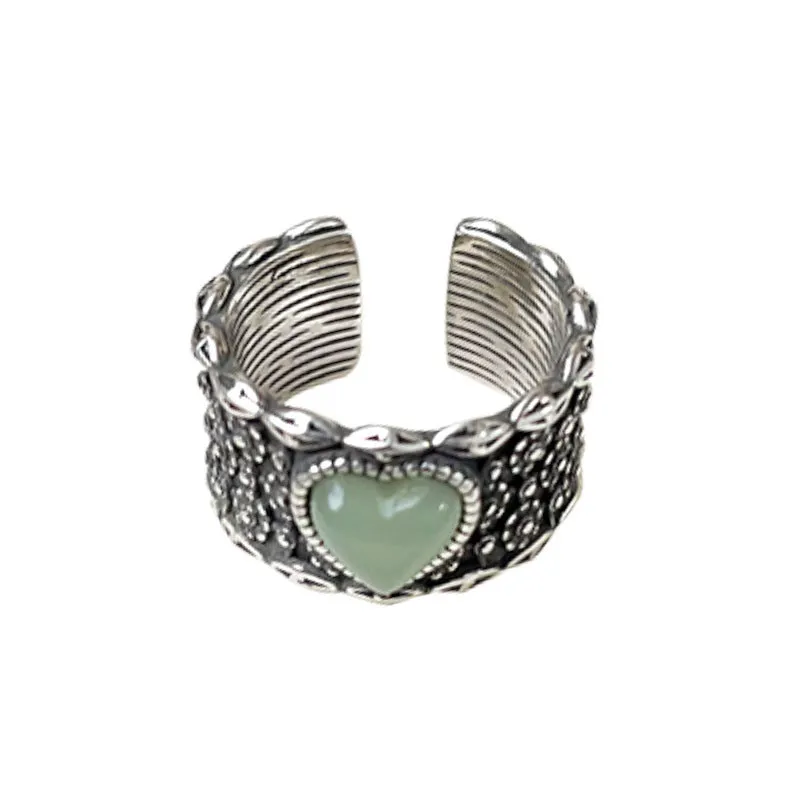 Retro heart-shaped women's ring with adjustable opening in white copper plated silver