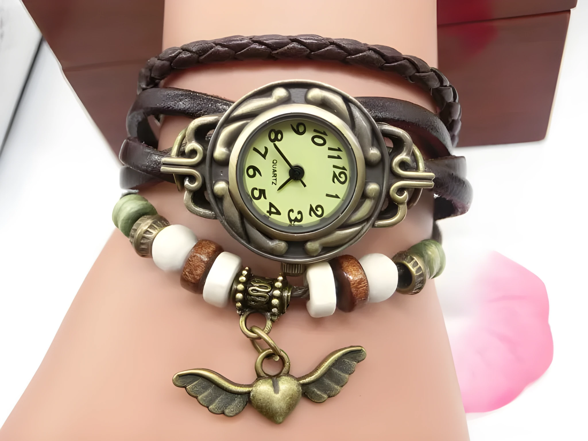 Women's casual quartz watch with flying heart pendant, round 22.5mm dial, PU strap, available in multiple colours