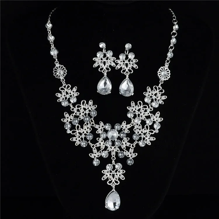 Alloy geometric necklace and earring set with diamond-cut finish, adjustable chain, six colour options