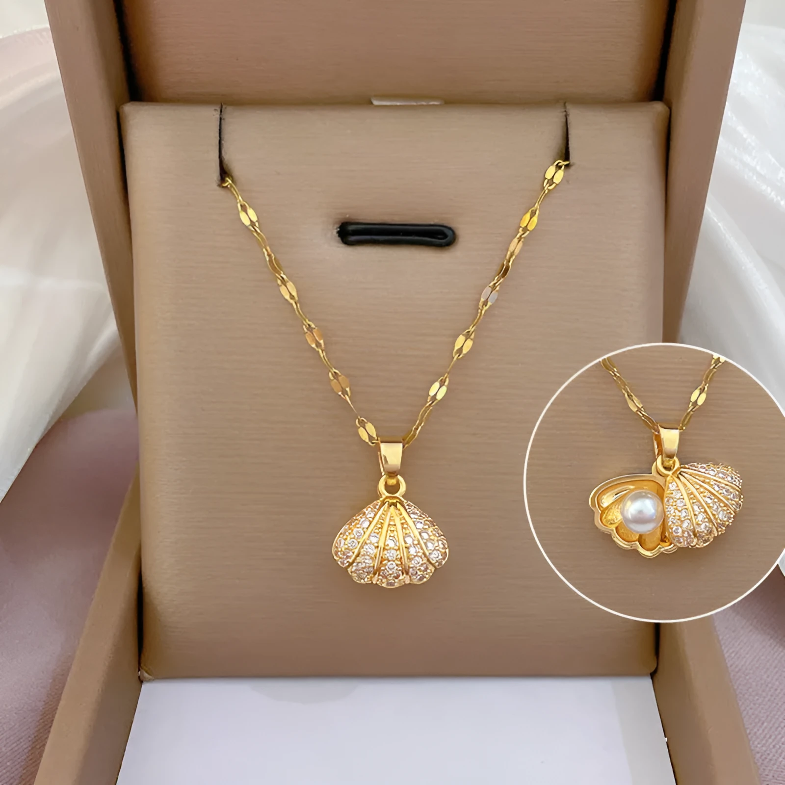 Shell pearl necklace with rhinestones on a titanium steel melon seeds chain, adjustable 41-50cm, for women