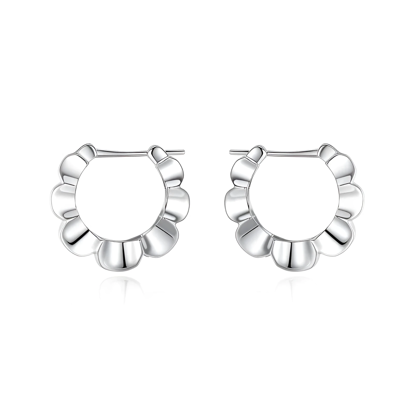 Sterling silver geometric retro earrings with round design elements and electroplated silver finish