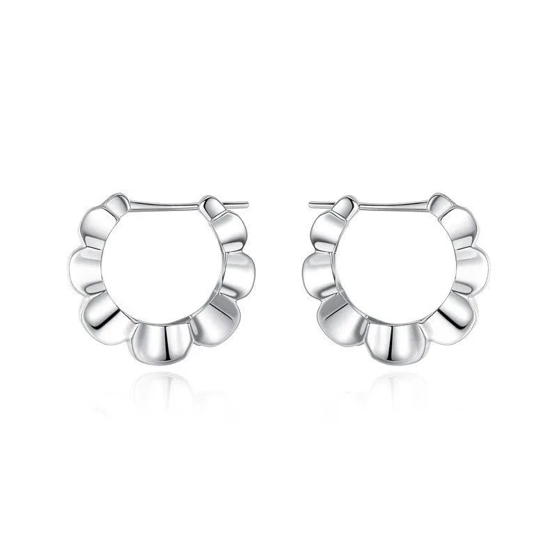 Sterling silver geometric retro earrings with round design elements and electroplated silver finish
