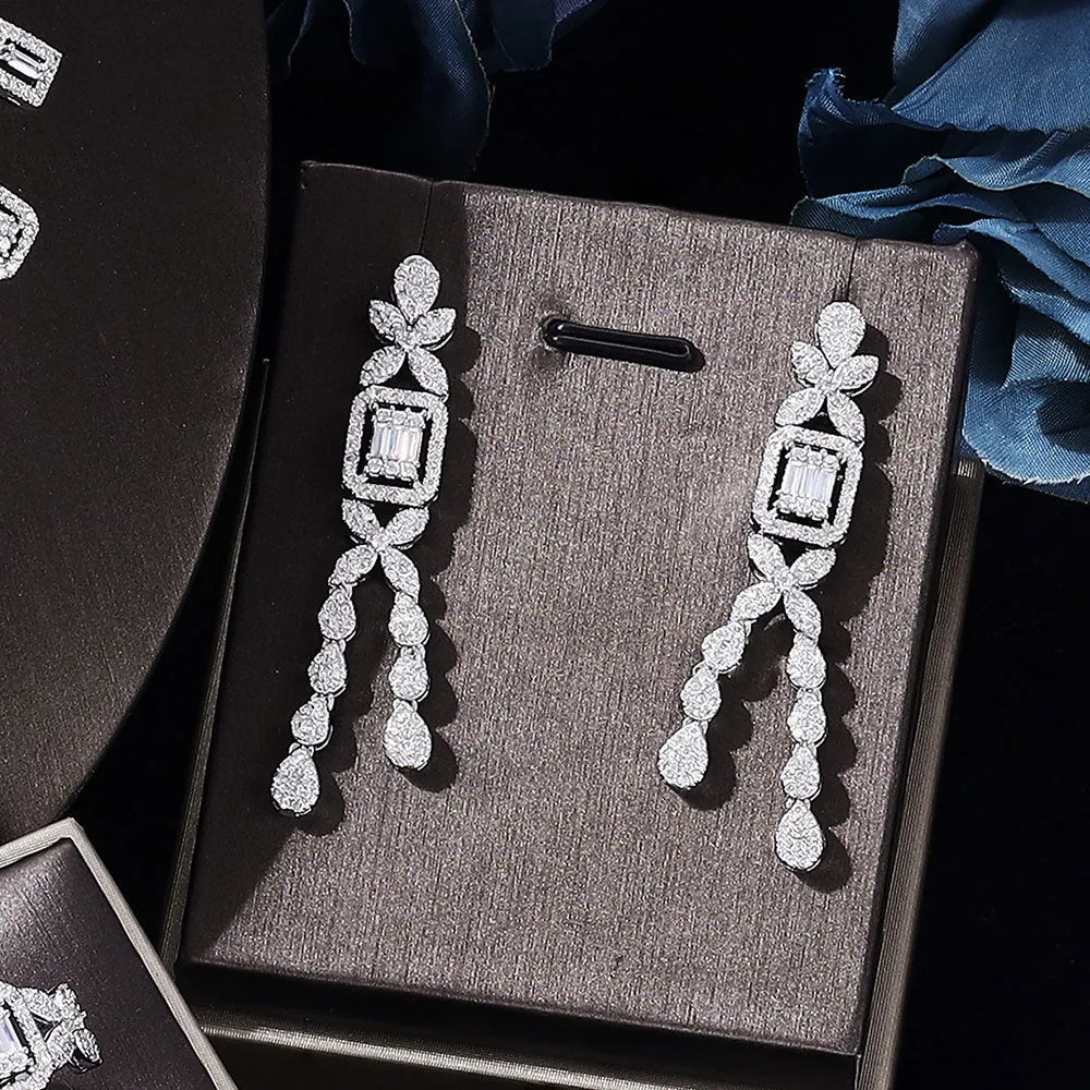 White zircon copper jewellery set with necklace, earrings, bracelet, and ring for women