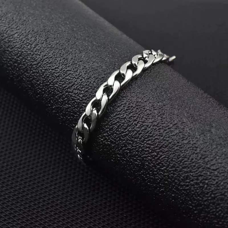 Silver titanium steel Cuban chain bracelet 21cm circumference 9mm width unisex