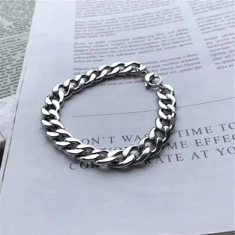 Silver titanium steel Cuban chain bracelet 21cm circumference 9mm width unisex