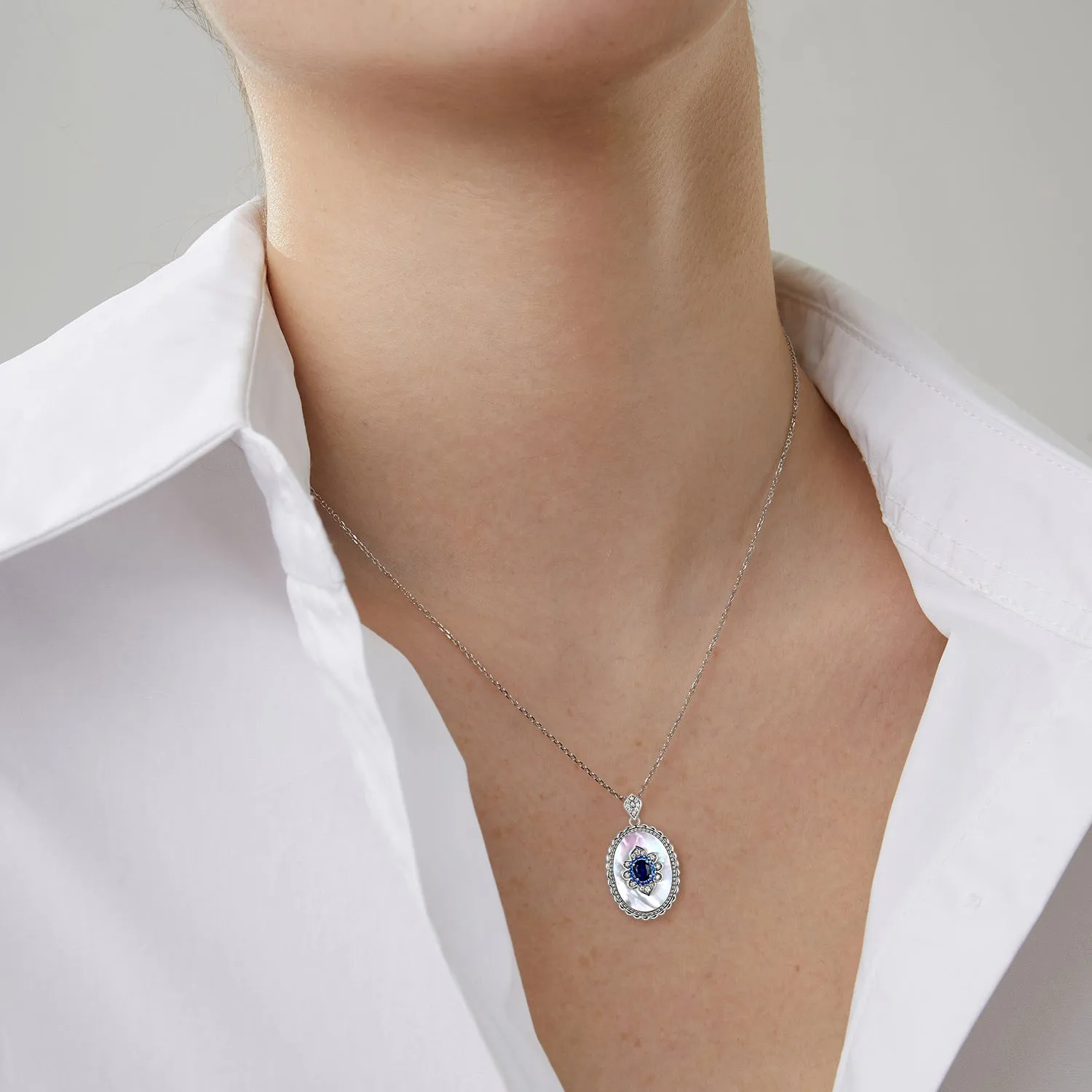 925 sterling silver geometric pendant necklace with platinum gold finish, adjustable o-chain 41-50cm for women