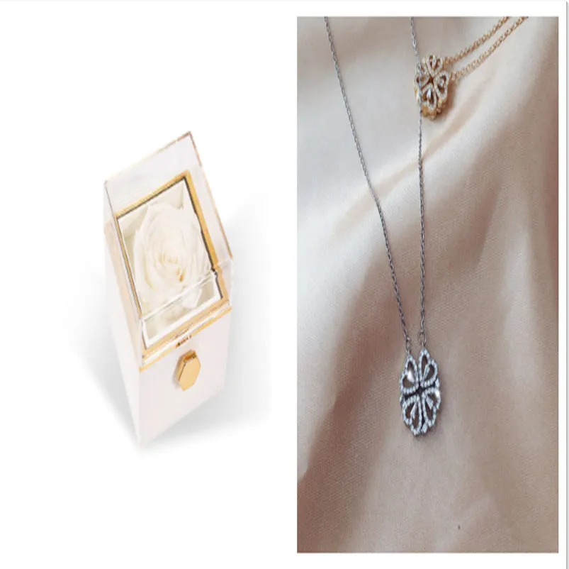Detachable four-leaf clover necklace in titanium steel with zircon accents, short clavicle chain, multiple wearing options