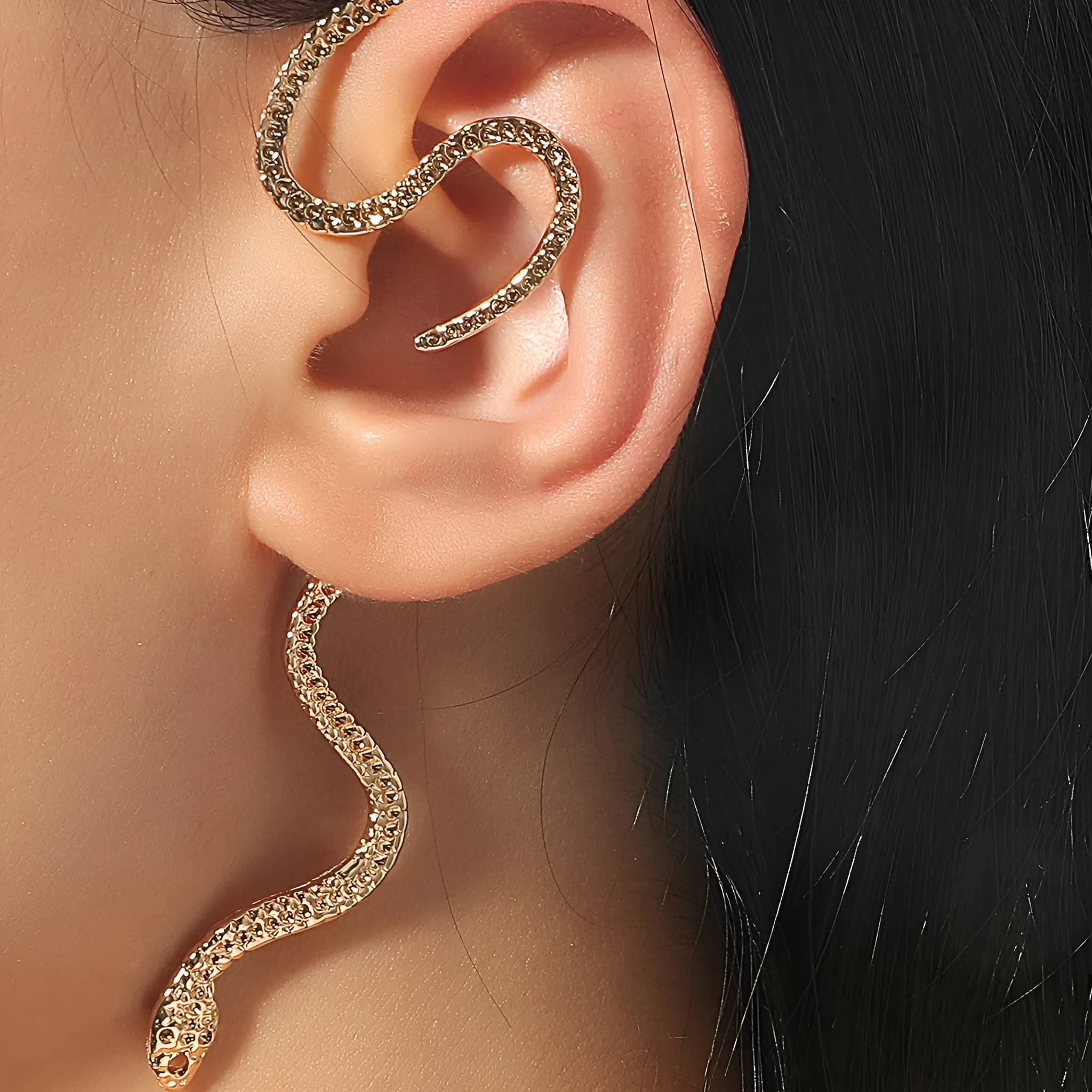 Non-hole ear clip vintage snake-shaped ear cuff with cubic zirconia for women left ear only
