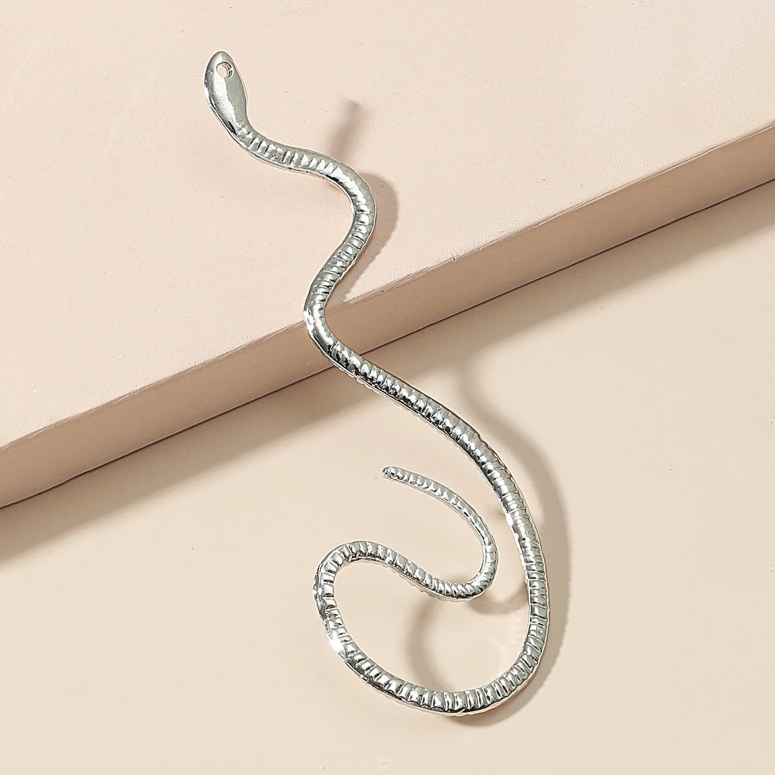 Non-hole ear clip vintage snake-shaped ear cuff with cubic zirconia for women left ear only