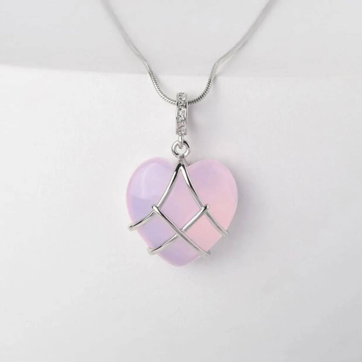 Heart-shaped moonstone pendant necklace on copper chain with electroplated real gold finish
