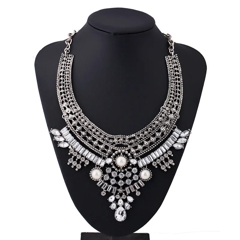 Alloy diamond short necklace with floral flower design and crystal detailing