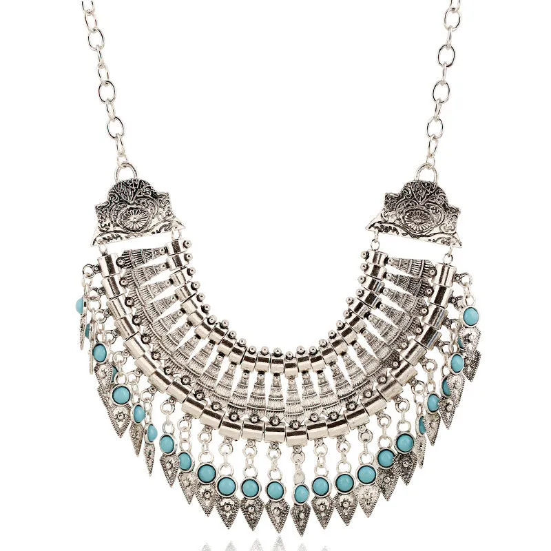 Alloy diamond short necklace with floral flower design and crystal detailing