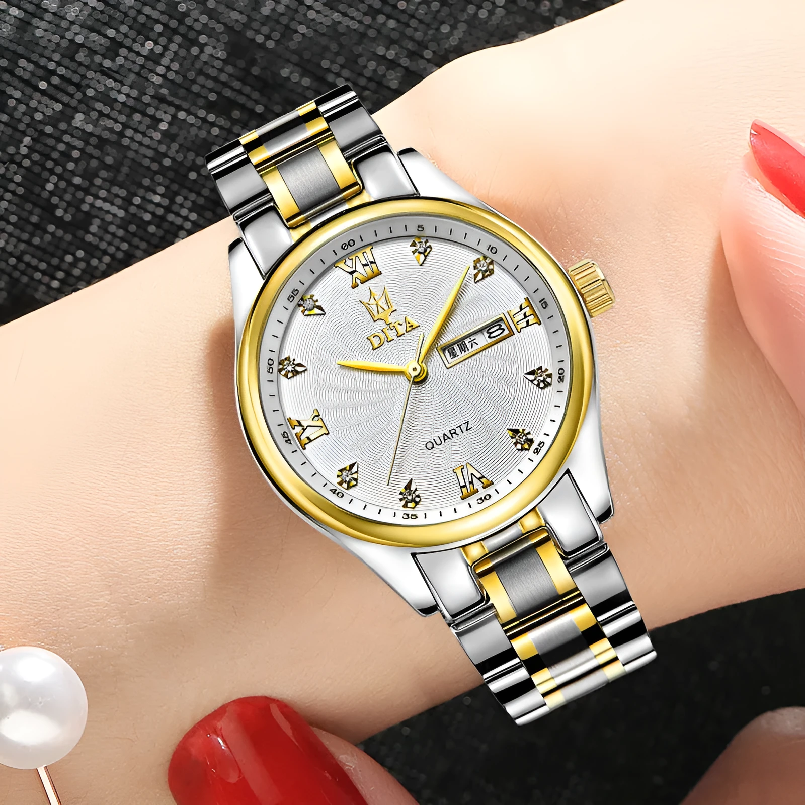 New matching couple watches set men and women quartz waterproof round dial metal strap rhinestone fashion