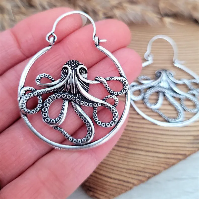 Vintage octopus earrings in antique silver zinc alloy with detailed tentacle design