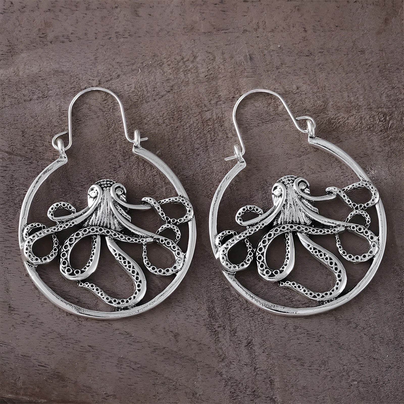 Vintage octopus earrings in antique silver zinc alloy with detailed tentacle design