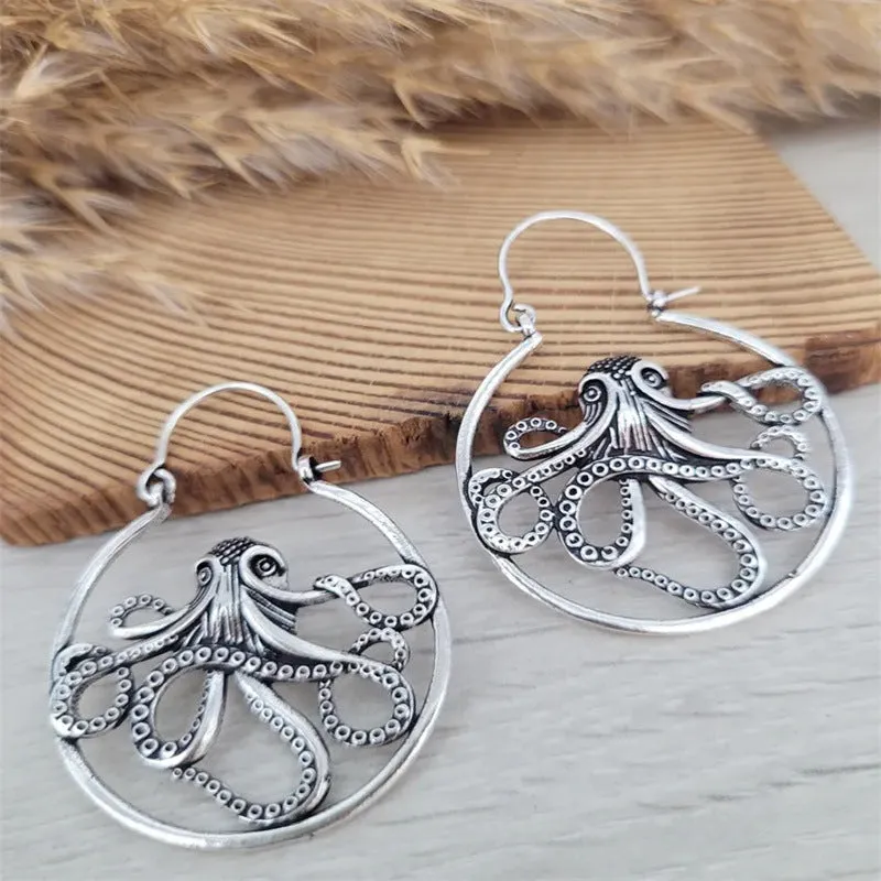 Vintage octopus earrings in antique silver zinc alloy with detailed tentacle design