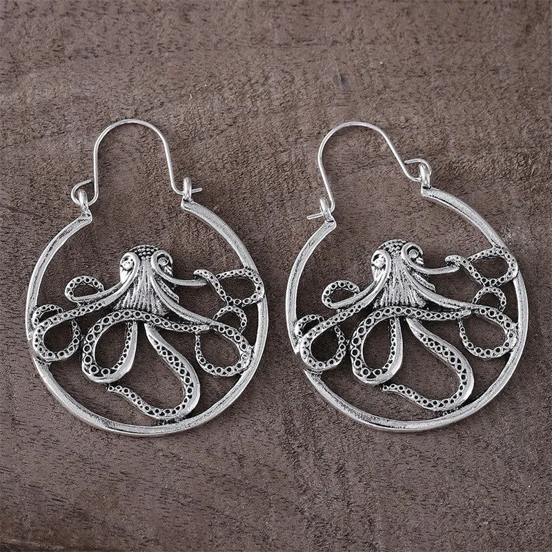 Vintage octopus earrings in antique silver zinc alloy with detailed tentacle design