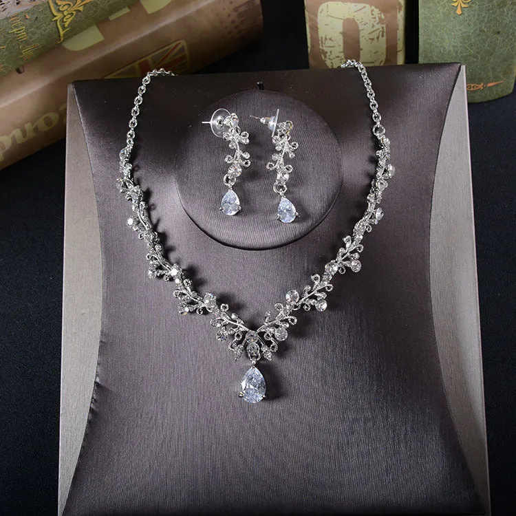 TL205 alloy zircon rhinestone bridal jewelry set with necklace and earrings on white background